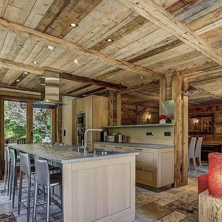 Magnificent Bortji Chalet