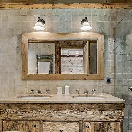 Magnificent Bortji Chalet *